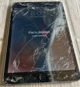 Apple iPad Mini, 16GB, Wi-Fi, 7.9in - Space Gray A1432 SOLD  AS IS * READ - Picture 1 of 5