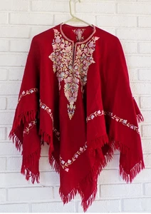 Vintage BOHO STYLE BESTICKT Blumen Acryl / Wolle Poncho Fransen - Bild 1 von 14