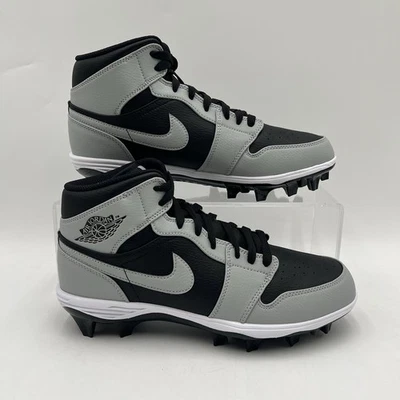 男式 9.5 码耐克 Jordan 1 Mid TD 黑色烟灰色足球鞋 FJ6805 002 — 第 1/4 张图片