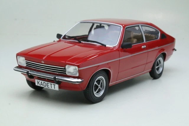 MCG Opel Kadett C купе в красный 1975 масштаб 1:18 - Изображение 1 из 1