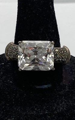 Sterling Silver Marcasite & Clear Crystal SZ 7 1/2 Ring 8.1g - Image 1 of 4
