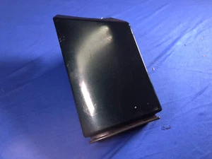 Mascherina posteriore sinistra Mercedes Vaneo W414 4146940033 verde metallizzato - Foto 1 di 3