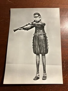 Postal de arte de un trompetista holandés japonés escuela de Nagasaki museo británico - Imagen 1 de 2