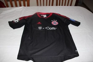 CAMISETA DE FUTBOL DEL BAYER MUNCHEN DE CHAMPIONS ADIDAS TALLA 164 Nº 14 PIZARRO - Imagen 1 de 2
