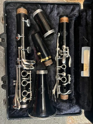 Clarinete Buffet B12 con estuche.  Hecho en Alemania Foto 1 de 4