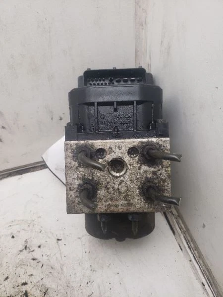 Conjunto modulador de piezas de freno antibloqueo compatible con 03-04 FORESTER 385289 Foto 1 de 4