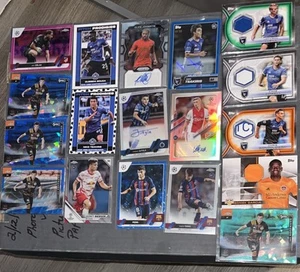 Autógrafo de fútbol, juego usado y novato / Lote de 18 tarjetas / COWELL, YUEILL y más CORTE 50% - Imagen 1 de 13
