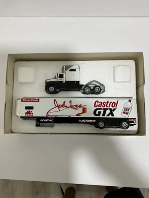 Camión diecast John Force 1997 Castrol GTX 1:64 NHRA - Herramientas Mac Foto 1 de 4