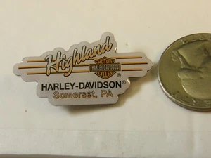 HIGHLAND SOMEREST PENNSYLVANIA HARLEY DAVIDSON DEALERSHIP PIN - Picture 1 of 2