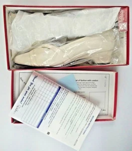 Vintage Mushrooms Shoes Womens White Size 8.5 M - Picture 1 of 12