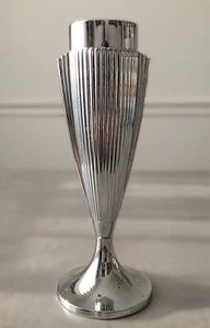 Original 8 Zoll ART DECO Trophäenvase aus geripptem Chrom - ENGLAND - Bild 1 von 12