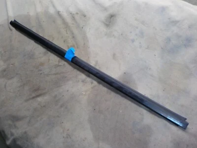 98-01 Dodge Ram 1500 2500 3500 pasajero derecha puerta delantera ventana exterior sello de barrido Foto 1 de 4