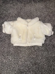 Buen estado: Abrigo de piel color marfil Build A Bear Workshop. - Imagen 1 de 4