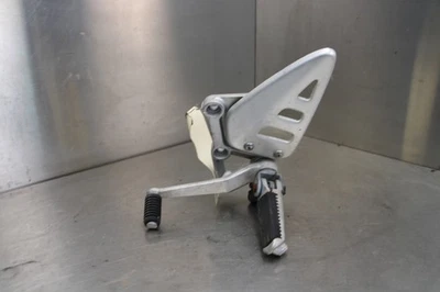 97-01 SUZUKI TL1000S LEFT REARSET REAR SET DRIVER FOOT PEG REST STOP Foto 1 de 4
