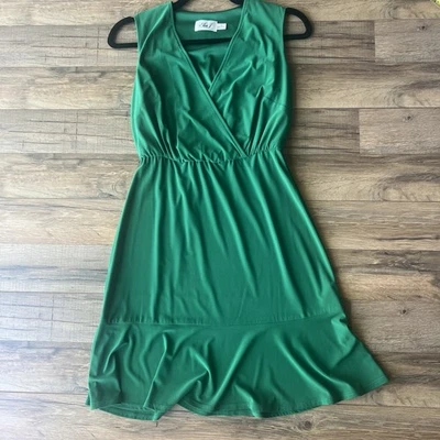Eliza J Fit & Flare Green Dress Womens Sz 0P V-Neck Sleeveless Country Club - Image 1 of 4