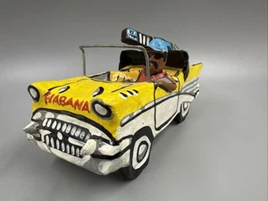 Guitarra Escultura Arte LA HABANA Firmada Coche Taxi Papel Maché LA HABANA ARTE POPULAR - Imagen 1 de 10