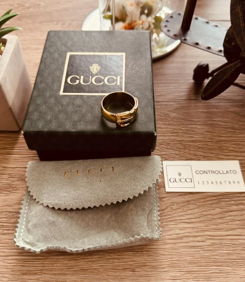 GUCCI Anillo Bufanda Seda "Anillo Diseño Cinturón Simple" de Japón MK1208 Foto 1 de 4