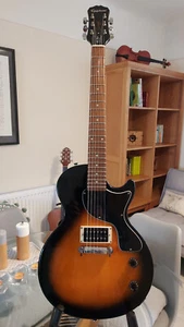 Epiphone Les Paul Junior - ¡Trabajo de traste nivel Luthier y configuración con cuerdas gratis!! - Imagen 1 de 24