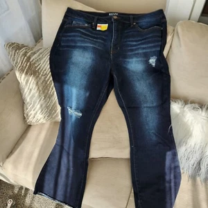 Terra & Sky size 16W crop jean dark denim flare distressed - Picture 1 of 4