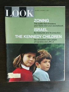 Look Magazine October 5, 1965 - Caroline Kennedy & JFK Jr - Isreal - Matt Snell - Imagen 1 de 2