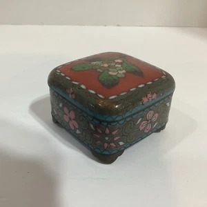 Rare Japanese Cloisonne 2 1/2” Square Box. Cherry, Blossoms, Meiji 1868-1912 - Picture 1 of 10
