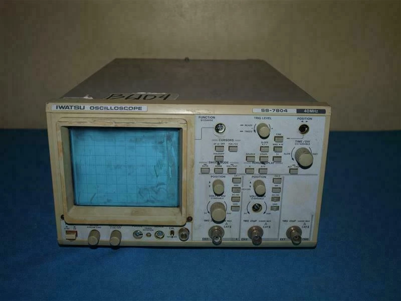 Iwatsu SS-7804A SS7804A Oscilloscope w/ missing knob,stand w/ breakage - Image 1 of 1