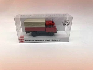 50299 Busch Schwerin 1:87 Robur LO 2002 A bomberos voluntarios - Imagen 1 de 1