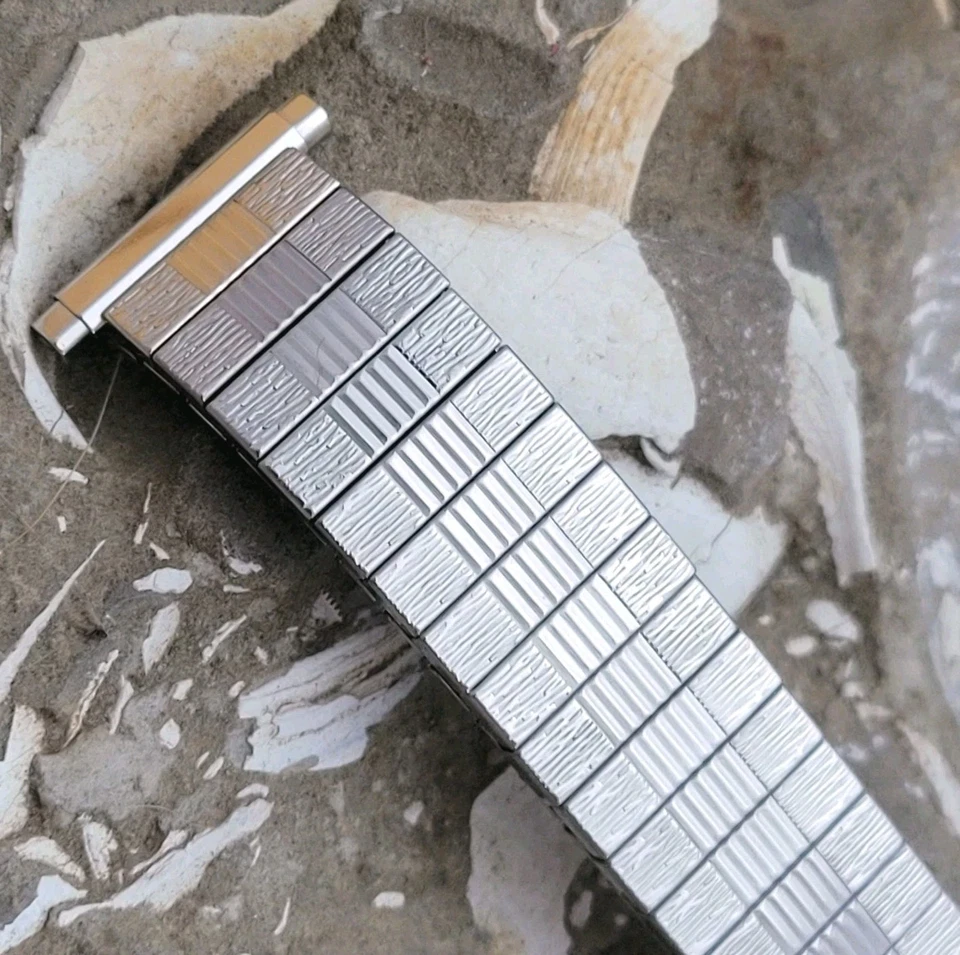 QH5 60s NOS SS FANCY GENUINE 18 19 20mm BULOVA ALL LINKS SIGNED MENS WATCH BAND - Image 1 of 4