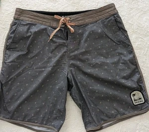 Howler Brothers Bruja Board Shorts Men’s Size 36 Gray Swim Beach - Picture 1 of 10