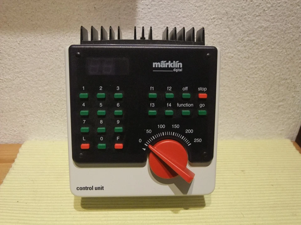 Märklin HO 6021 Control Unit digital Steuergerät Schaltgerät --sehr gut--III - Bild 1 von 1