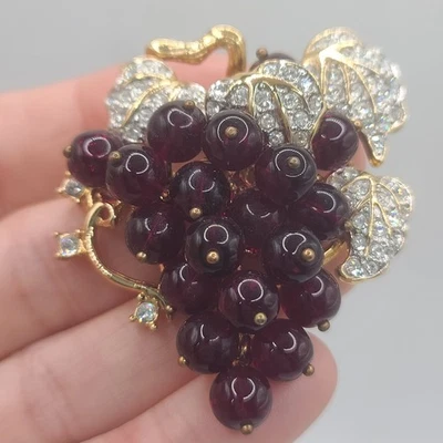 Broche Colección Glamour Uvas Nolan Miller Firmado Foto 1 de 4