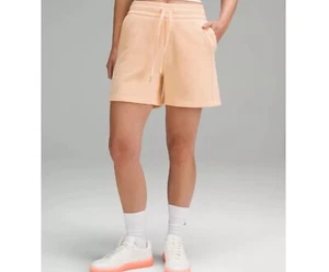 "Pantalones Cortos Lululemon Lulu Buceo Tiro Alto 5"" Melocotón Bellini Talla 6" - Imagen 1 de 4