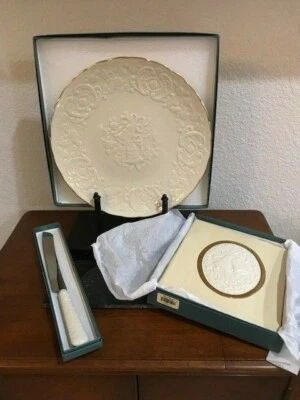 Lenox Wedding Collection Marriage Plate-Serving Knife-Porcelain Wedding  Album - Image 1 of 4