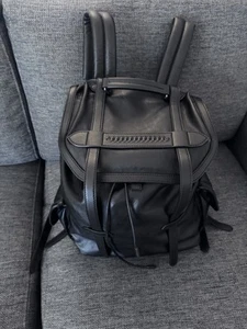 Mochila Stella McCartney Alter Nappa AW17 cuero sintético negro - Imagen 1 de 13