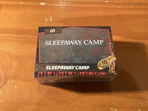 Conjunto base de tarjetas coleccionables Fright Rags Sleepaway Camp tarjetas fotográficas oficiales de películas - Imagen 1 de 2
