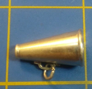 Colgante de plata esterlina 925 vintage con dije pequeño altavoz de megáfono. - Imagen 1 de 10