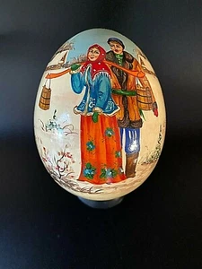 Vintage russische Volkskunst Geschichte handbemalt Lack Ei Paar im Schnee - Bild 1 von 6