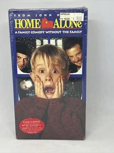 HOME ALONE  VHS Tape Vintage Factory Sealed 1990 FOX WATERMARK - Foto 1 di 8