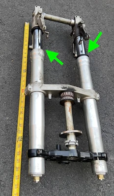 Suzuki Hayabusa GSX1300 gsx 1300 Busa 2004 horquillas delanteras amortiguador techo rueda eje árbol Foto 1 de 4