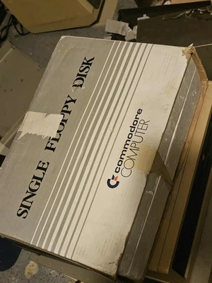 Retro NEW Old Stock Commodore 1541 Floppy Disk Drive Box Drive Cable Power - Image 1 of 4