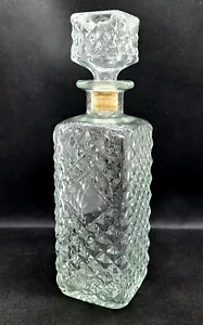 Vintage Cut Glass Decanter with Cork Stopper - Elegant and Timeless - Picture 1 of 3