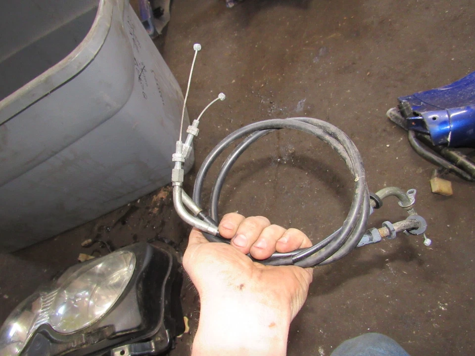 Cables de acelerador Suzuki GSX600 2004 Katana Foto 1 de 1