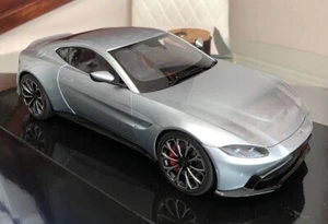 AUTOart Aston Martin Vantage 1/18 - Picture 1 of 5