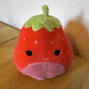 Squishmallow 5" Flip-A-Mallows Felpa Escarlata Fresa y Canela Yogur Congelado - Imagen 1 de 5