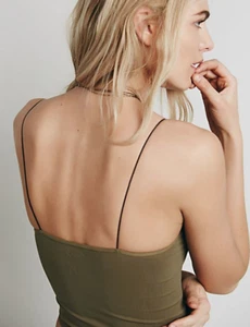 NEU Free People Intimate Skinny Strap Brami Crop in Oliv Gr. M/L $ 28 | FF-210 - Bild 1 von 5