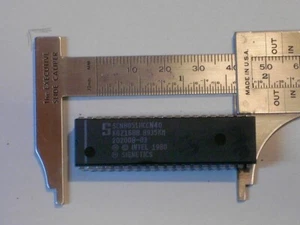 SCN8051 Signetics Microcontroller - Picture 1 of 1
