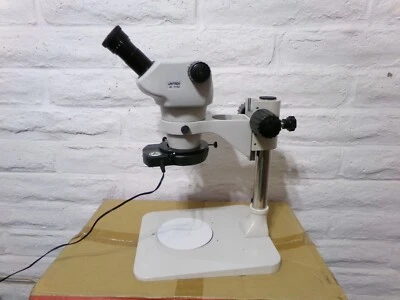 Microscopio estéreo Unitron Z850 y soporte de poste con 140 anillos de luz COMO ESTÁ Foto 1 de 4
