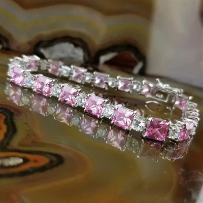 Brazalete tenis zafiro rosa creado por Princess Lab de 9 quilates enchapado en oro blanco de 14 k Foto 1 de 4