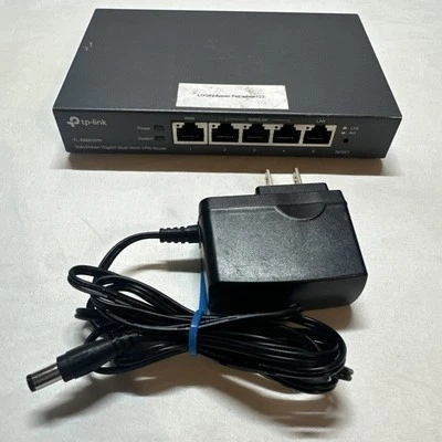 TP-LINK SafeStream Gigabit Broadband Wired VPN Router TL-R600VPN - Image 1 of 4