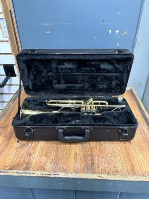 Trompeta King 601 con estuche rígido 140488-3 Foto 1 de 4